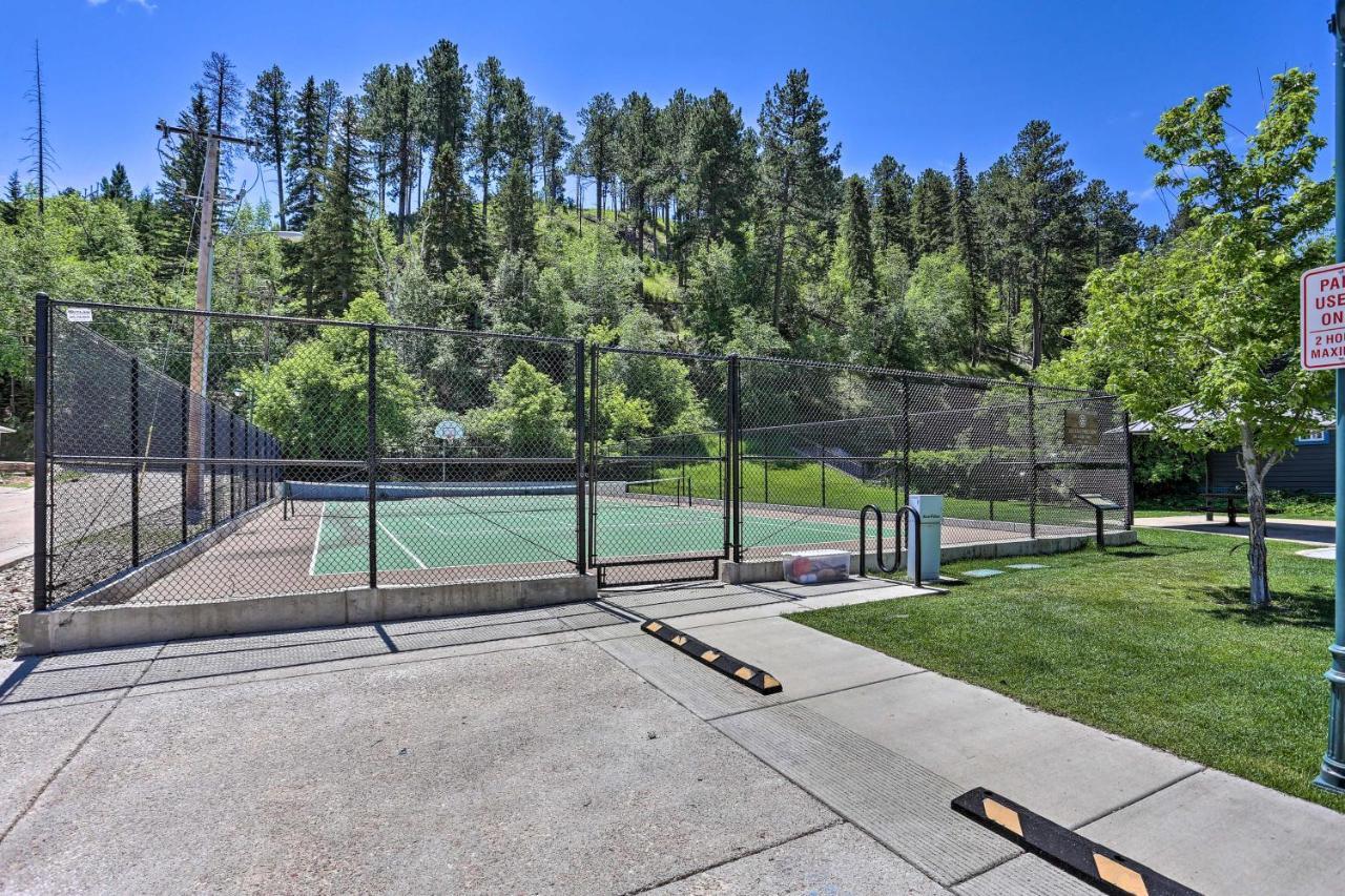 Sleek Deadwood Getaway Less Than 1 Mi To Downtown! Buitenkant foto